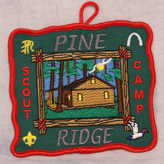 Emblem "PINE RIDGE"